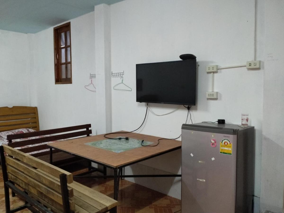Cheap Sleep Apartment Phayao Exterior foto